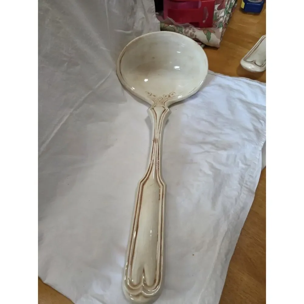 Vtg Ceramic 17